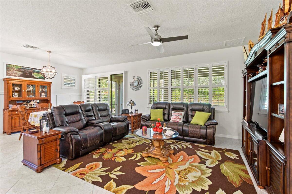 425 SE Bancroft Court