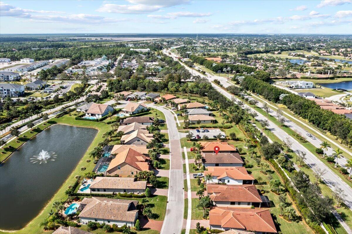 425 SE Bancroft Court