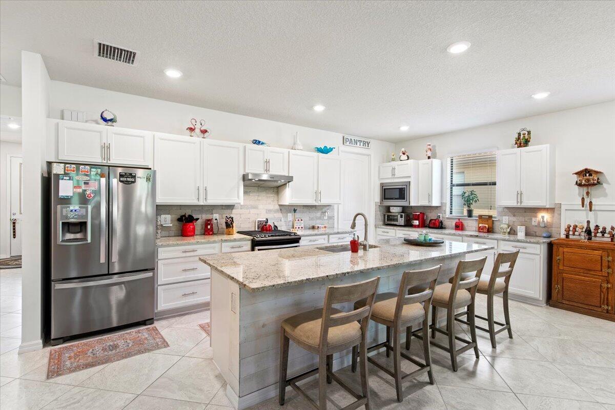 425 SE Bancroft Court