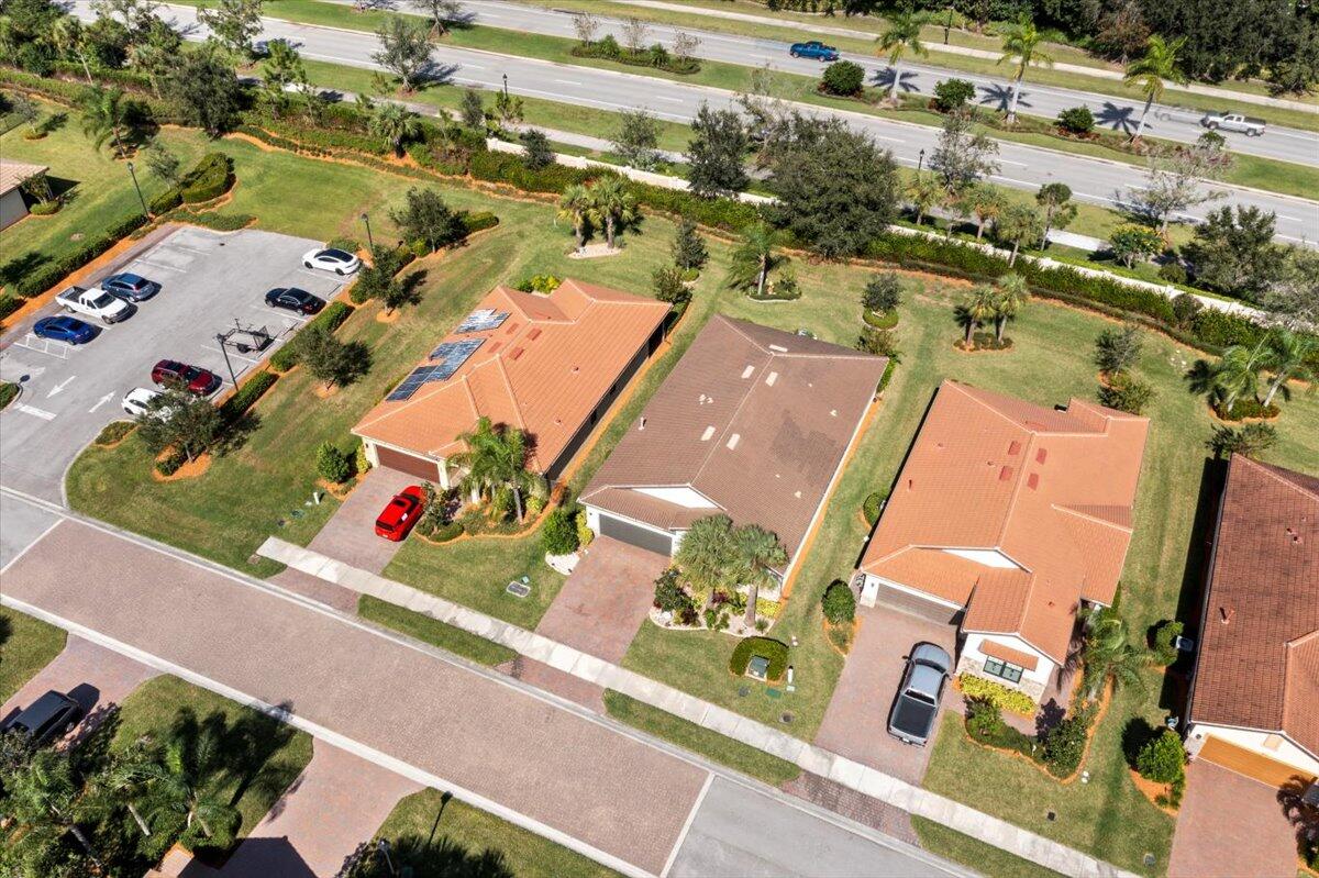 425 SE Bancroft Court