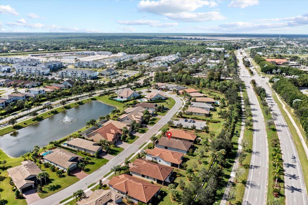 425 SE Bancroft Court