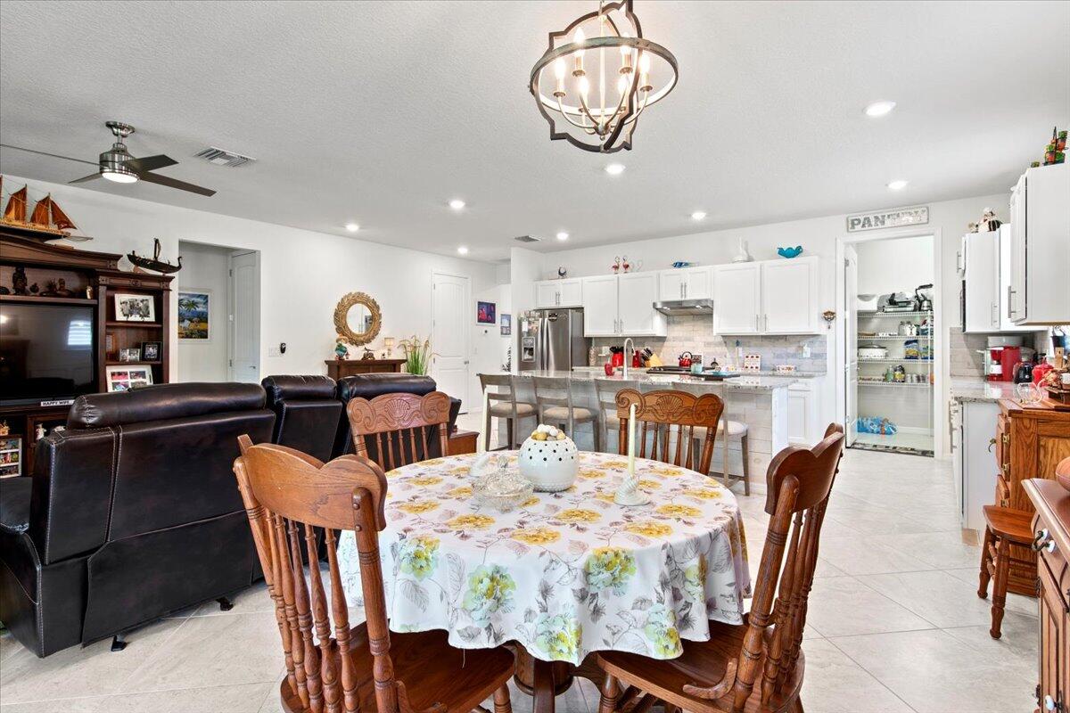 425 SE Bancroft Court