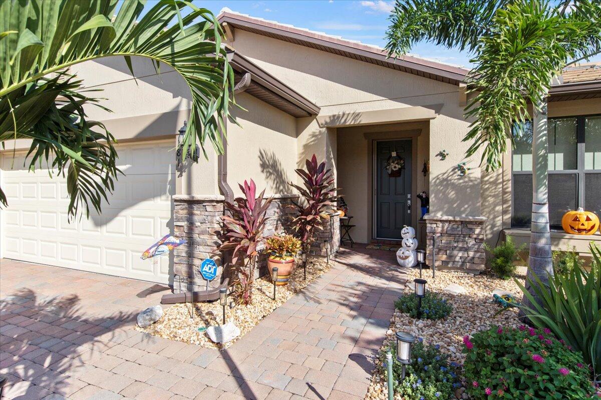 181 SE Courances Drive