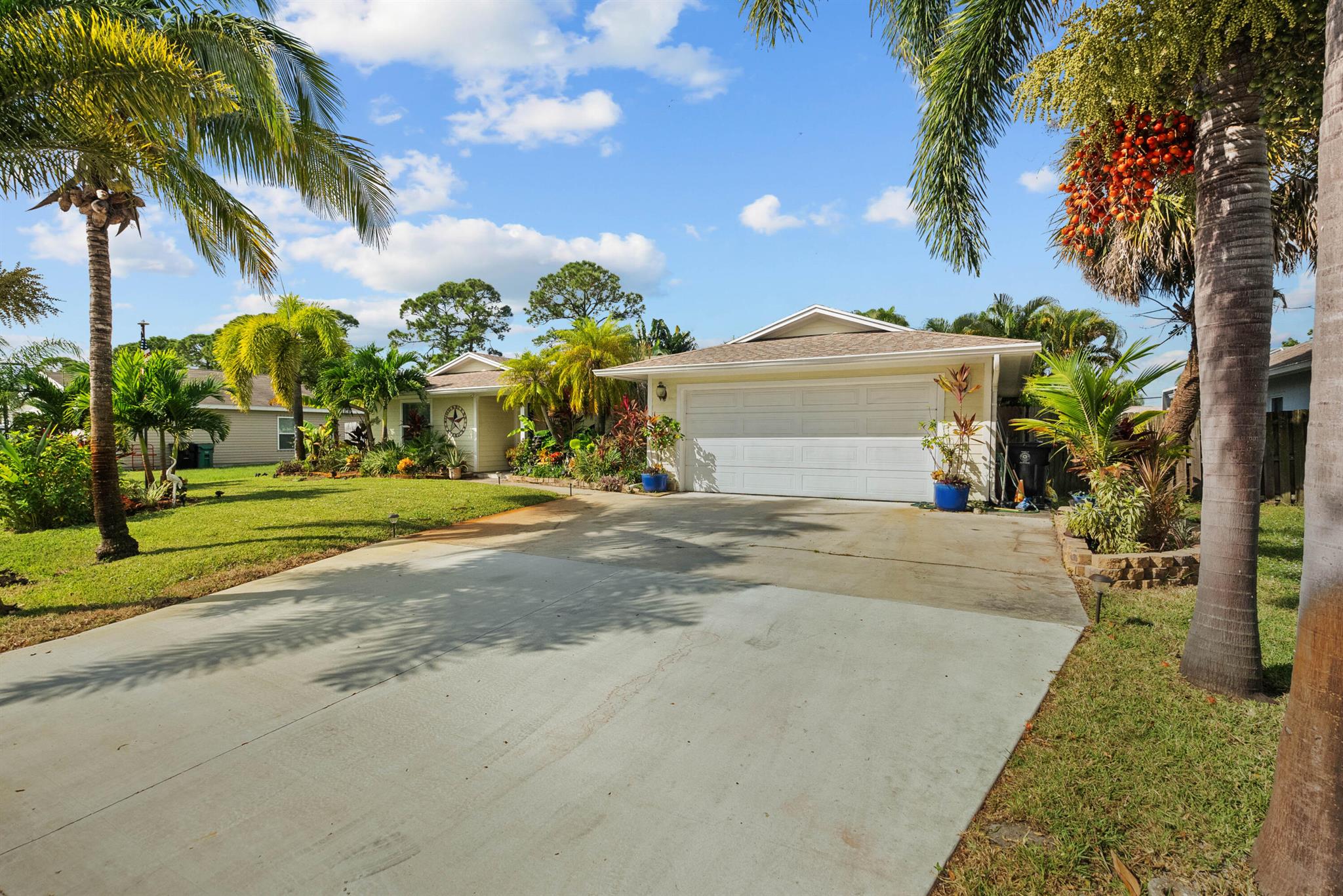 1950 SE Floresta Drive