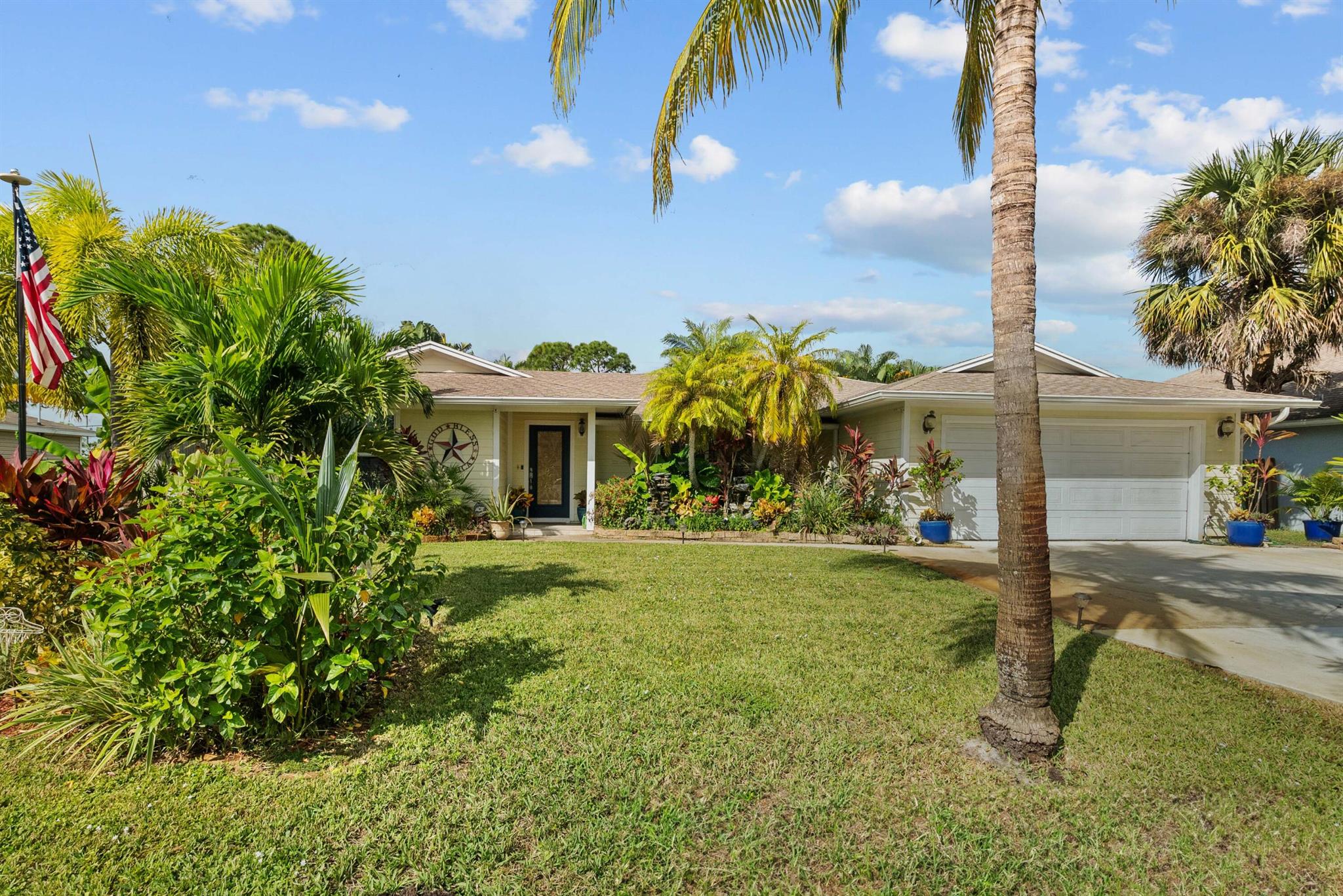 1950 SE Floresta Drive