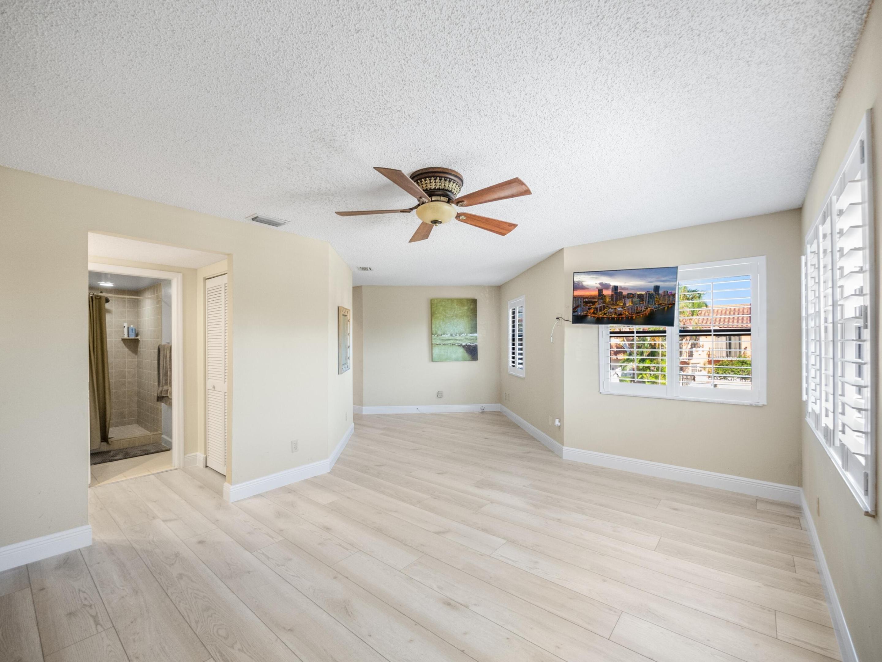 15 Uno Lago Drive 15