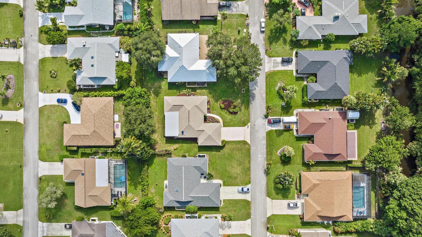 7893 SE Lexington Avenue