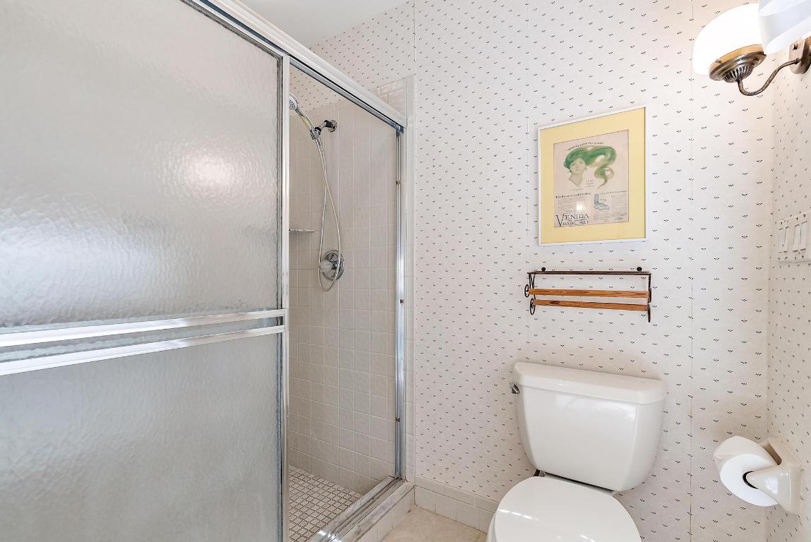 7893 SE Lexington Avenue