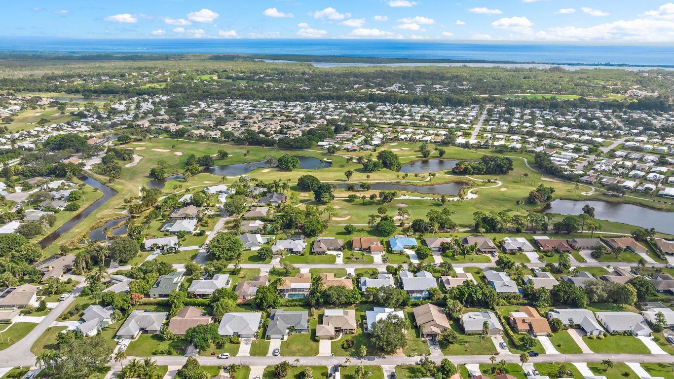 7893 SE Lexington Avenue