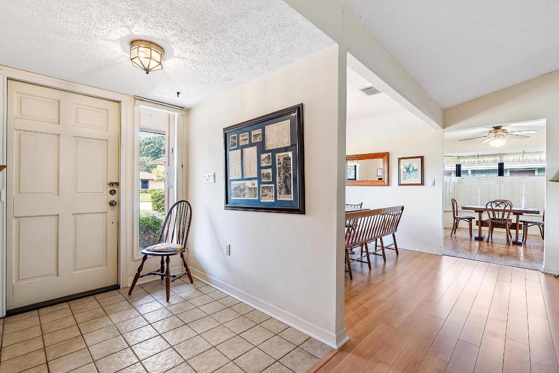 7893 SE Lexington Avenue