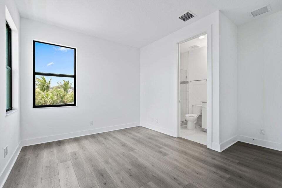 13551 Artisan Circle