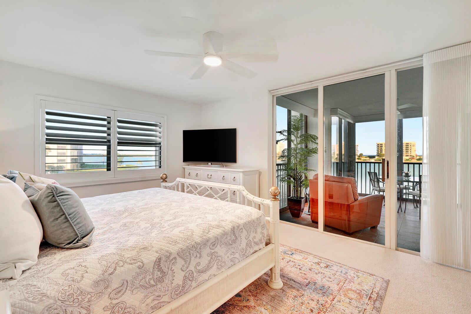 19800 Sandpointe Bay Drive 312