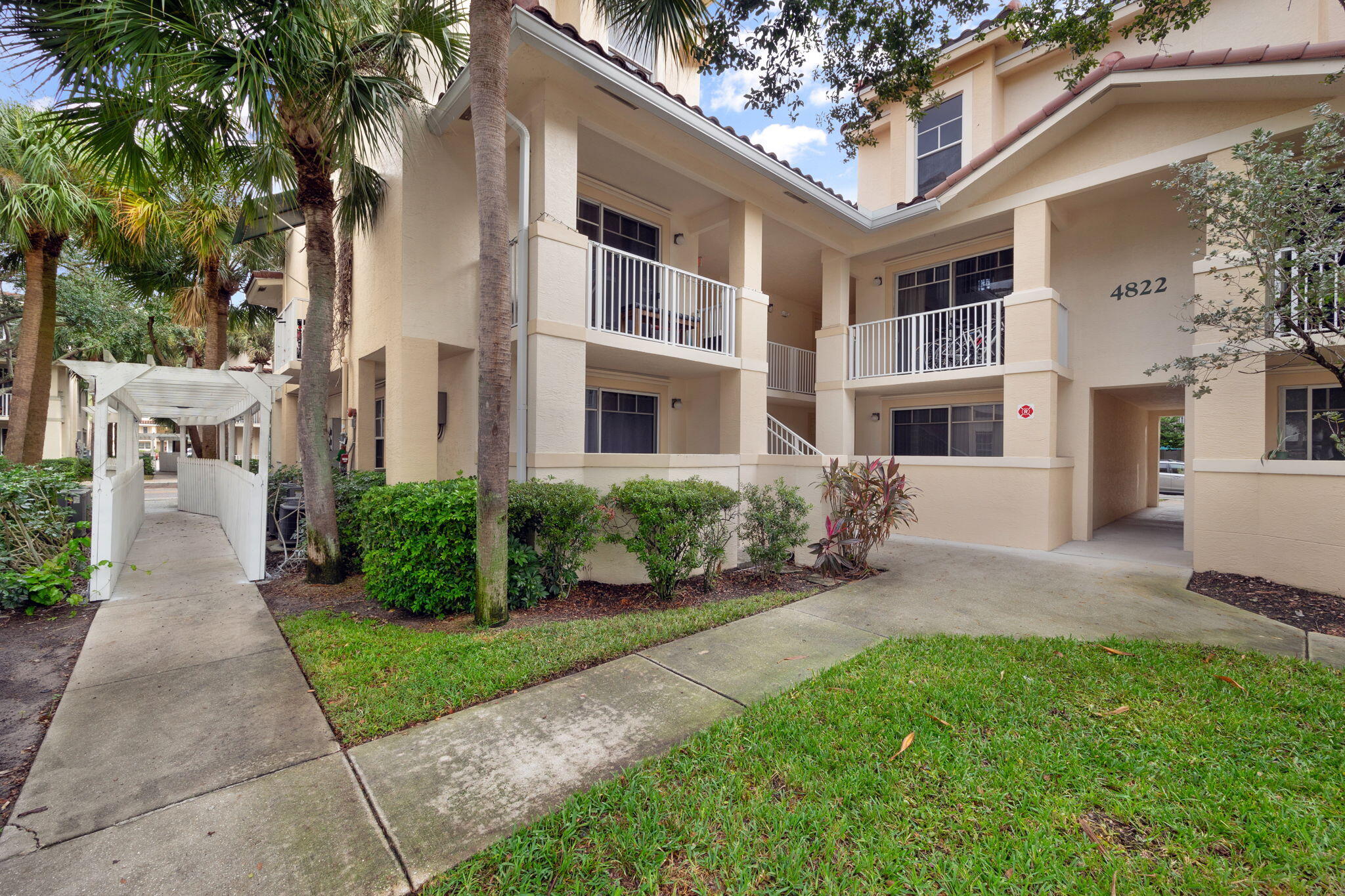 4822 Chancellor Drive 22