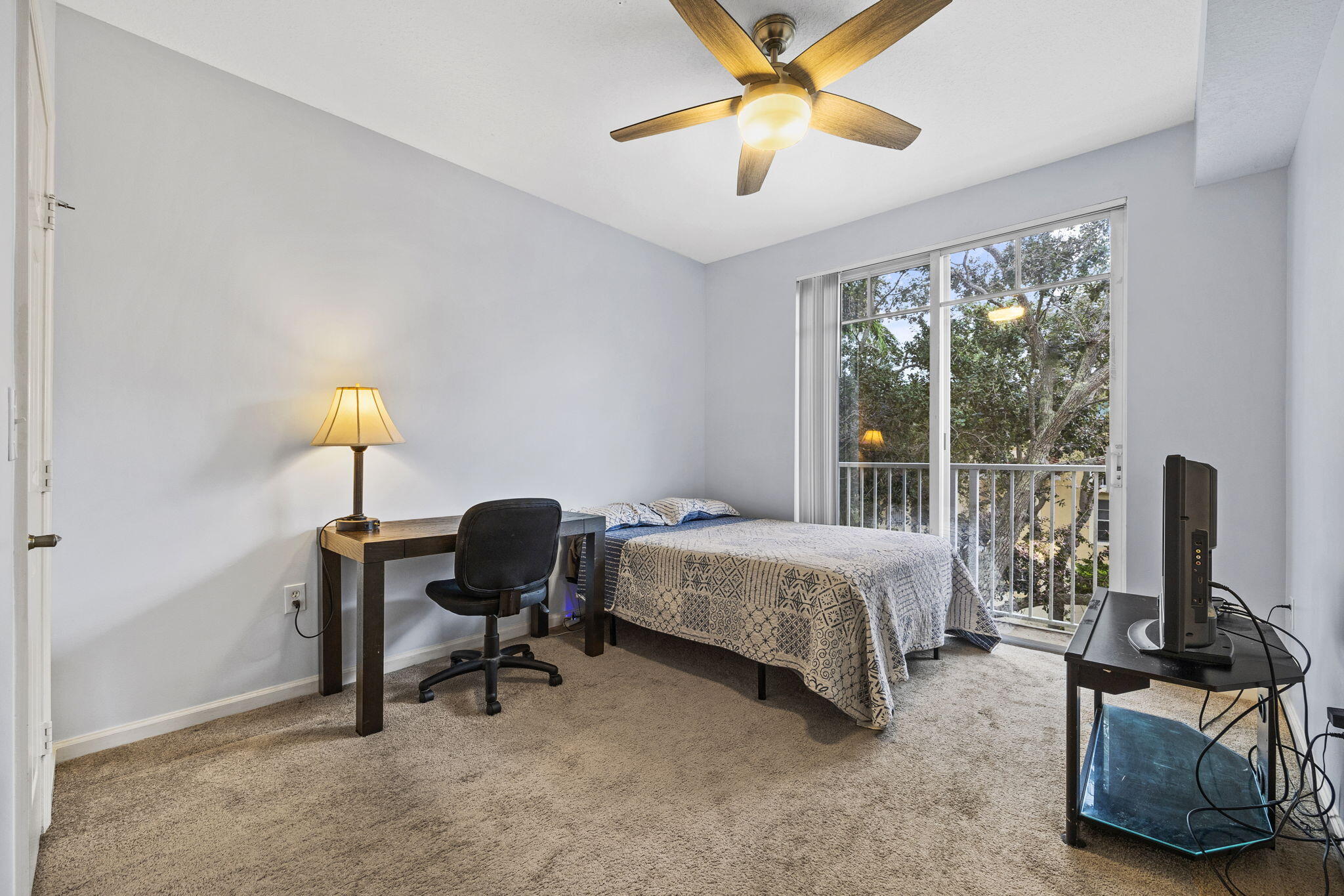 4822 Chancellor Drive 22