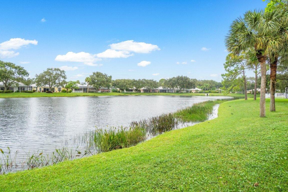 4217 Royal Oak Drive, Palm Beach Gardens