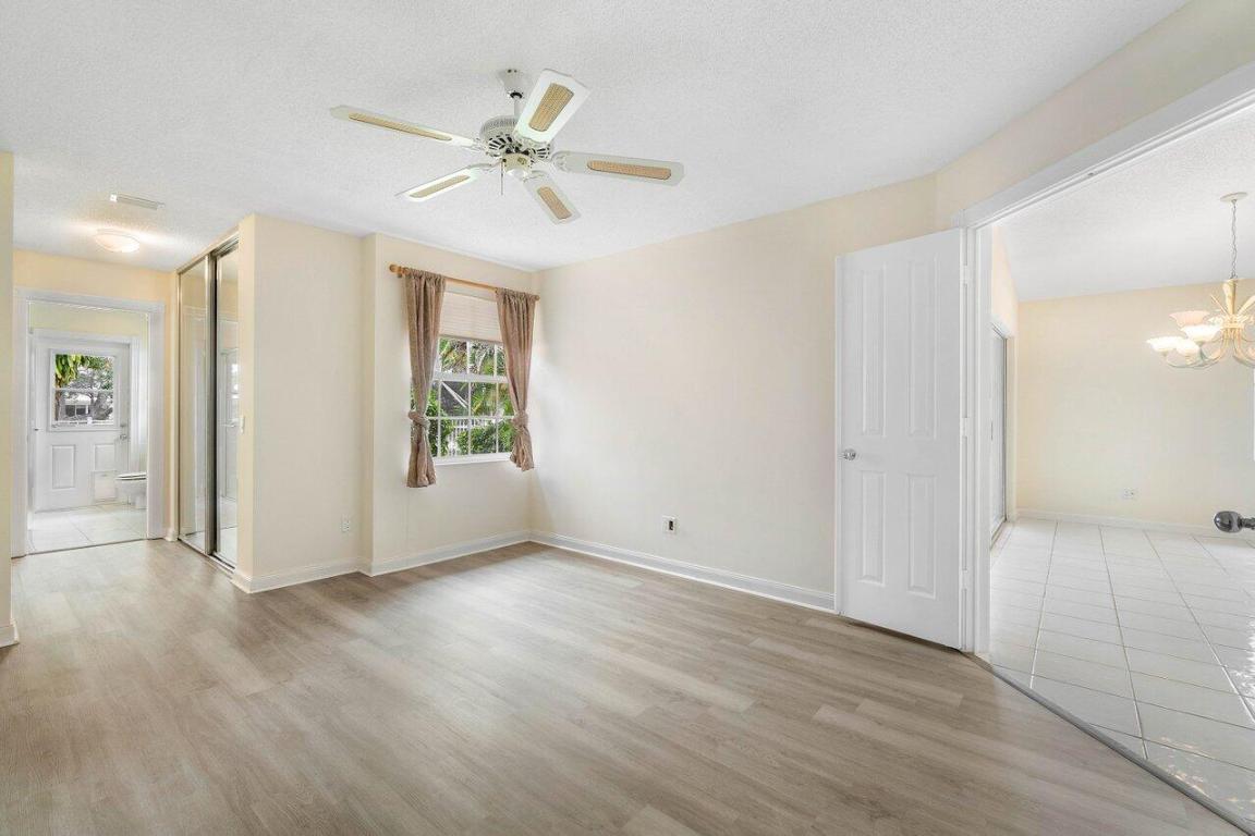 4217 Royal Oak Drive, Palm Beach Gardens