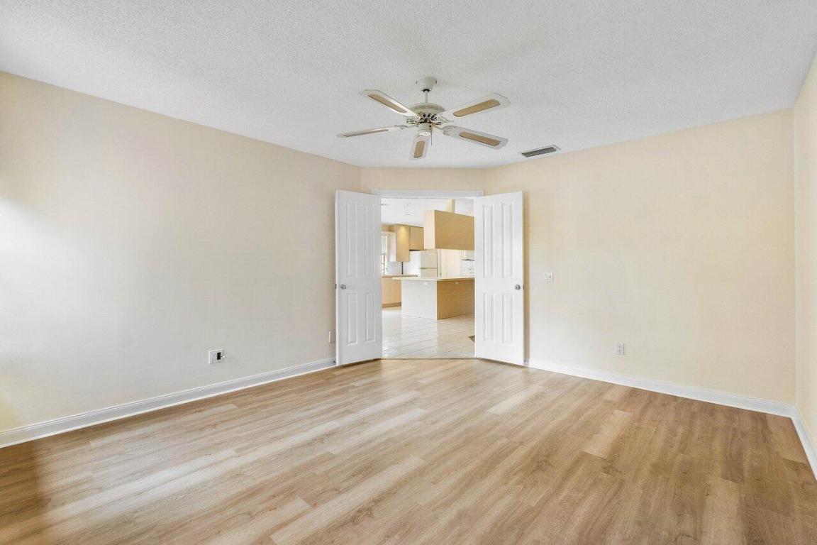 4217 Royal Oak Drive, Palm Beach Gardens