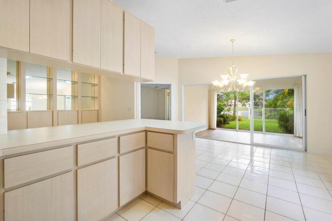 4217 Royal Oak Drive, Palm Beach Gardens