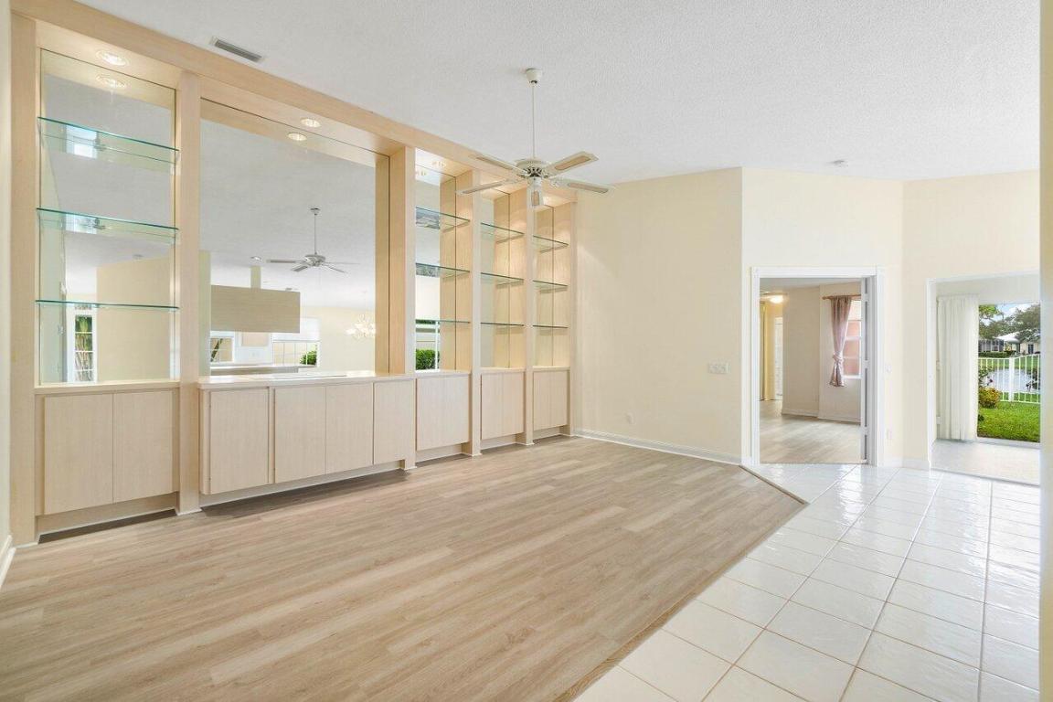 4217 Royal Oak Drive, Palm Beach Gardens