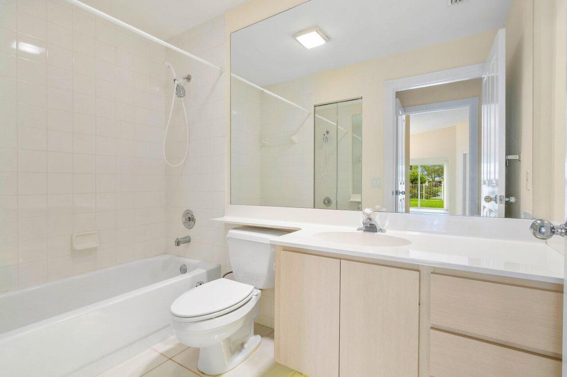 4217 Royal Oak Drive, Palm Beach Gardens