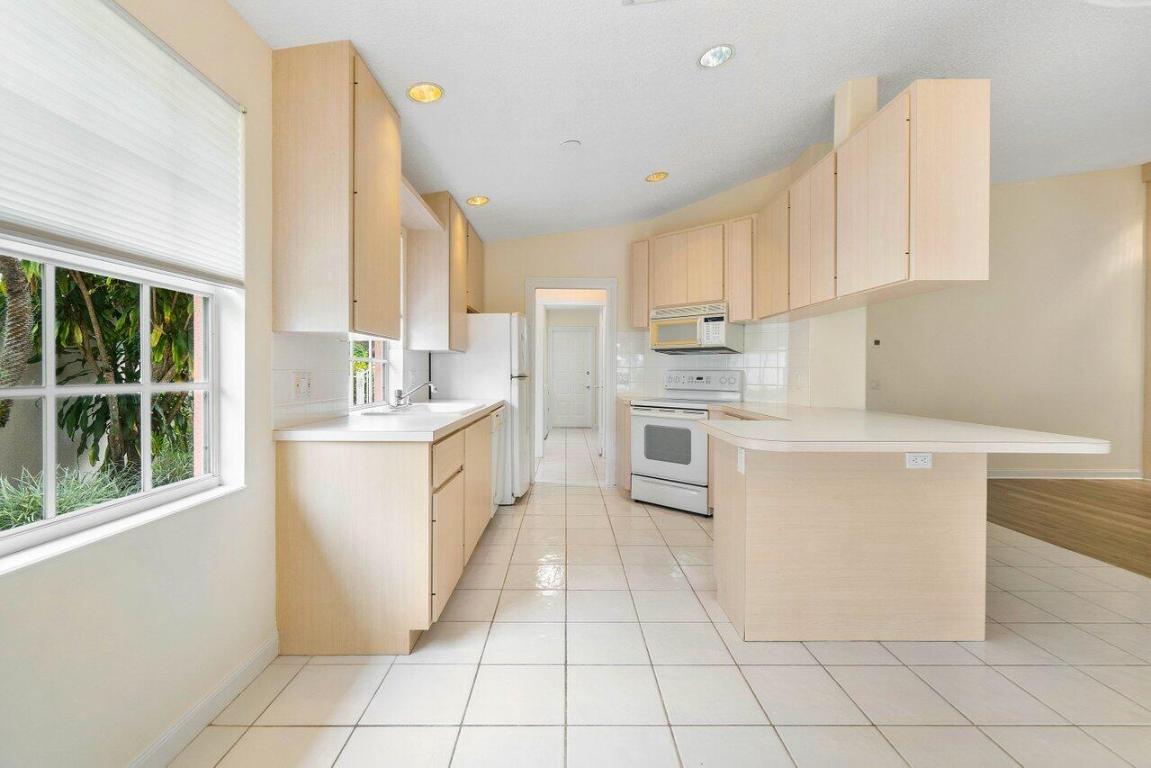 4217 Royal Oak Drive, Palm Beach Gardens