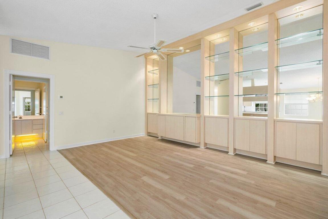 4217 Royal Oak Drive, Palm Beach Gardens