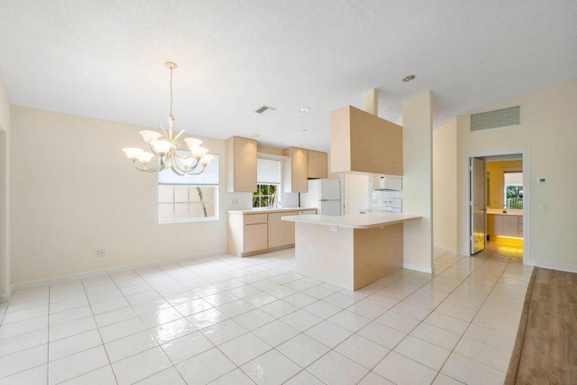 4217 Royal Oak Drive, Palm Beach Gardens