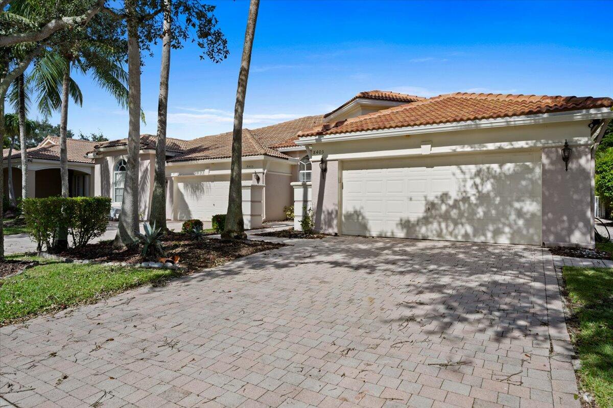 8403 Nicholls Point