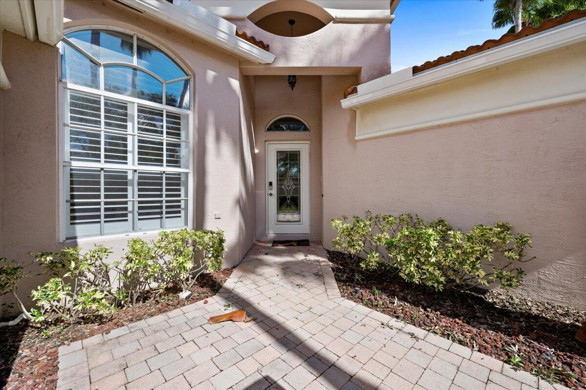8403 Nicholls Point
