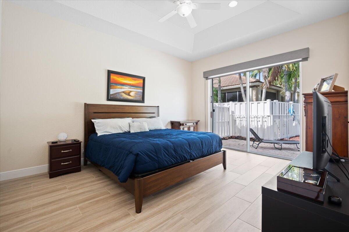 8403 Nicholls Point