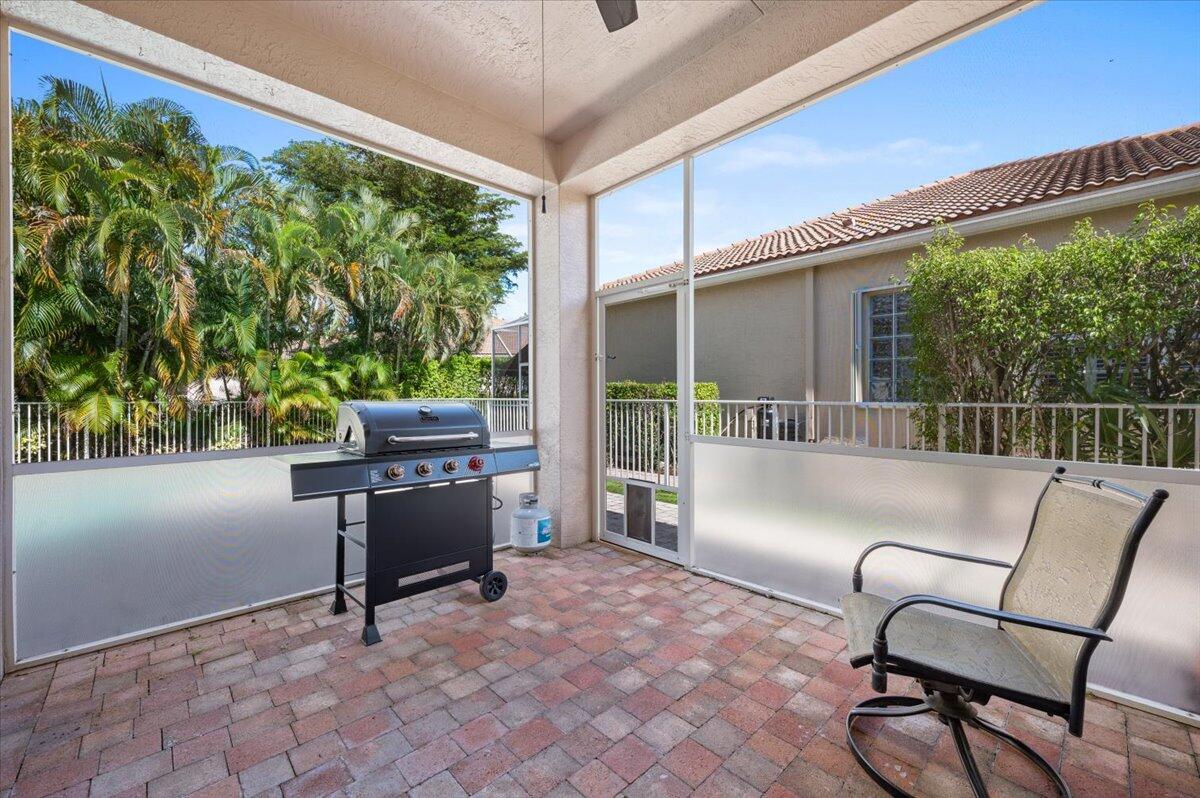 8403 Nicholls Point