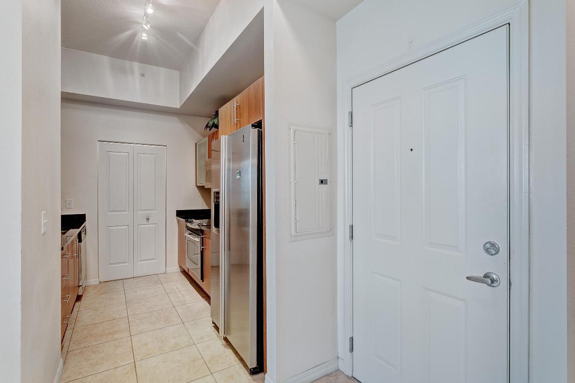 600 S Dixie Highway 425