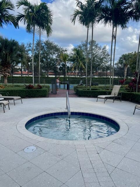 4903 Midtown Lane 3421