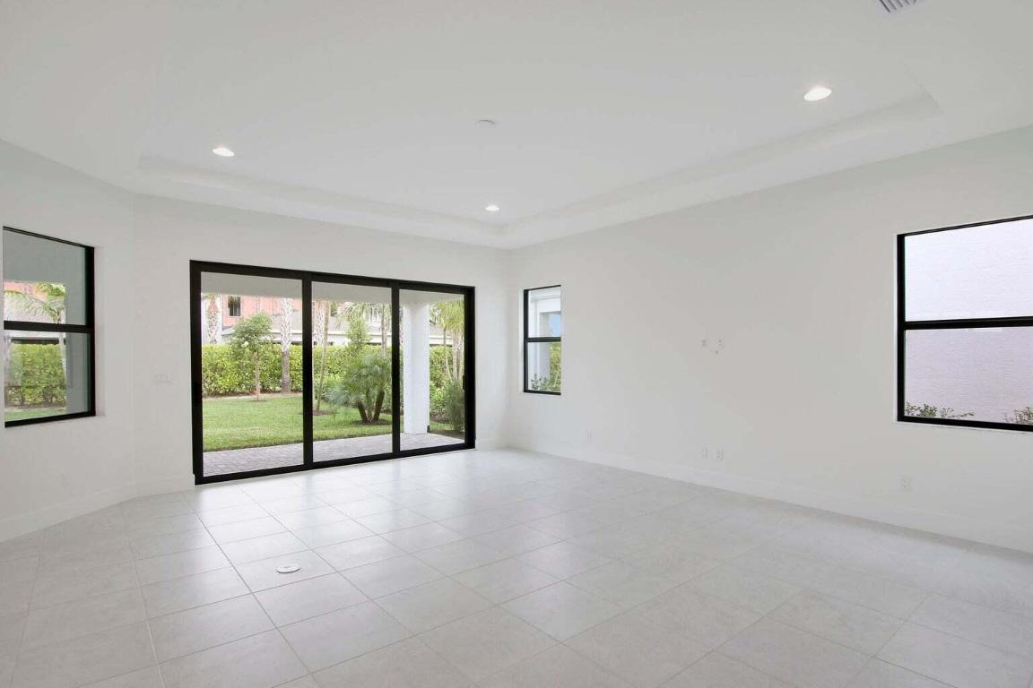 13479 Artisan Circle