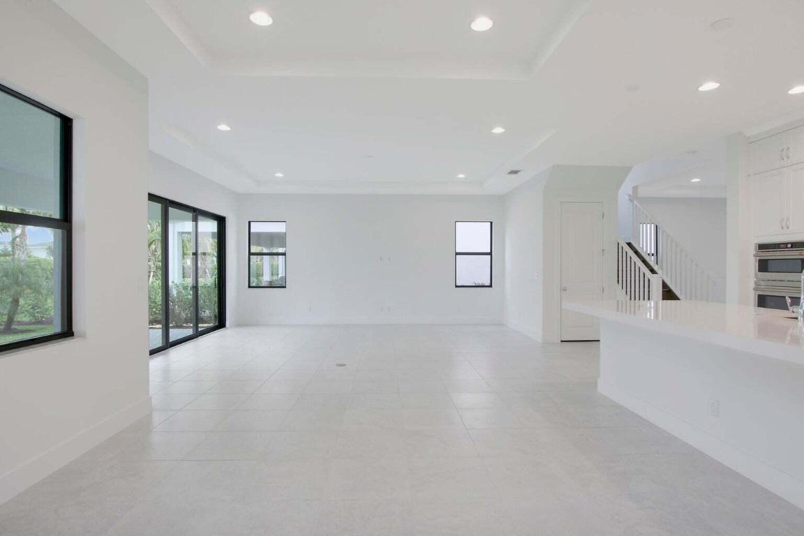 13479 Artisan Circle