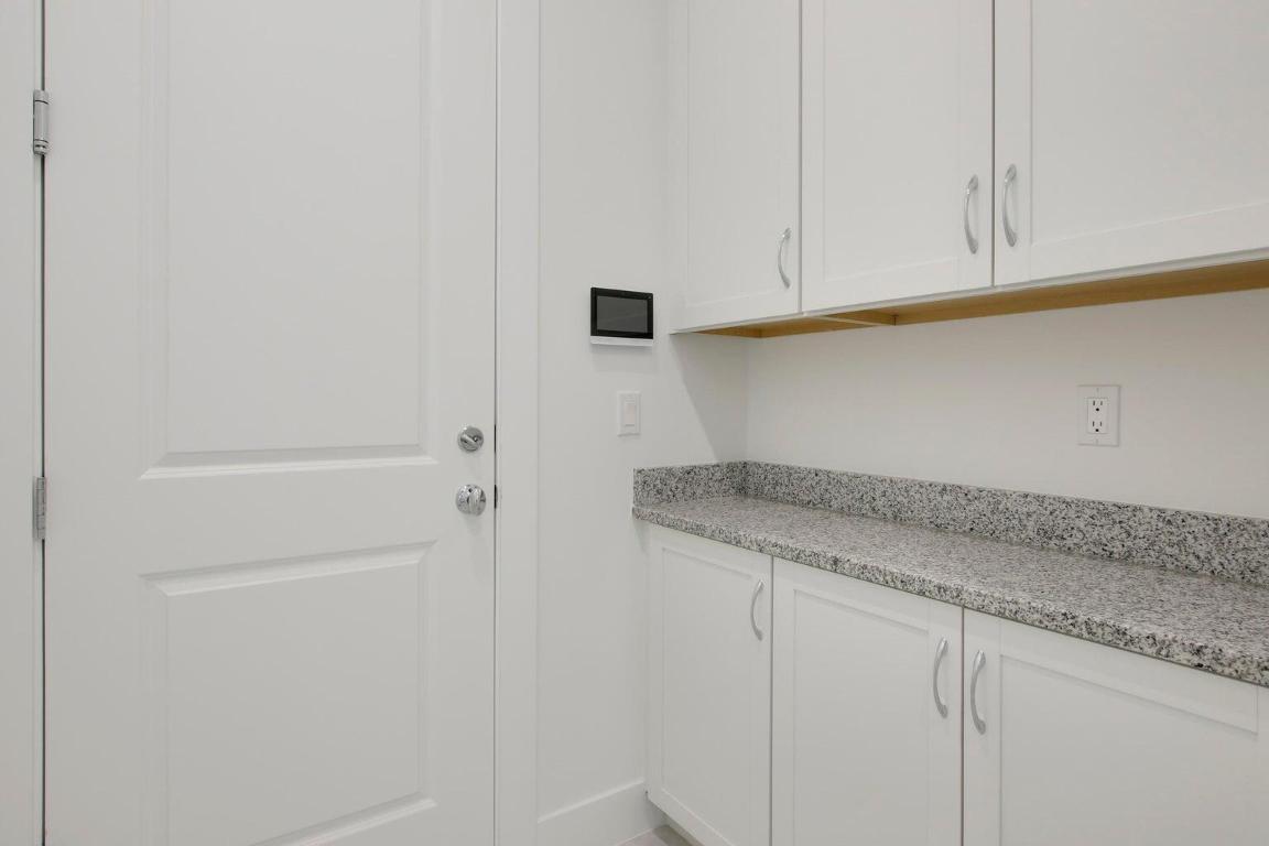 13479 Artisan Circle