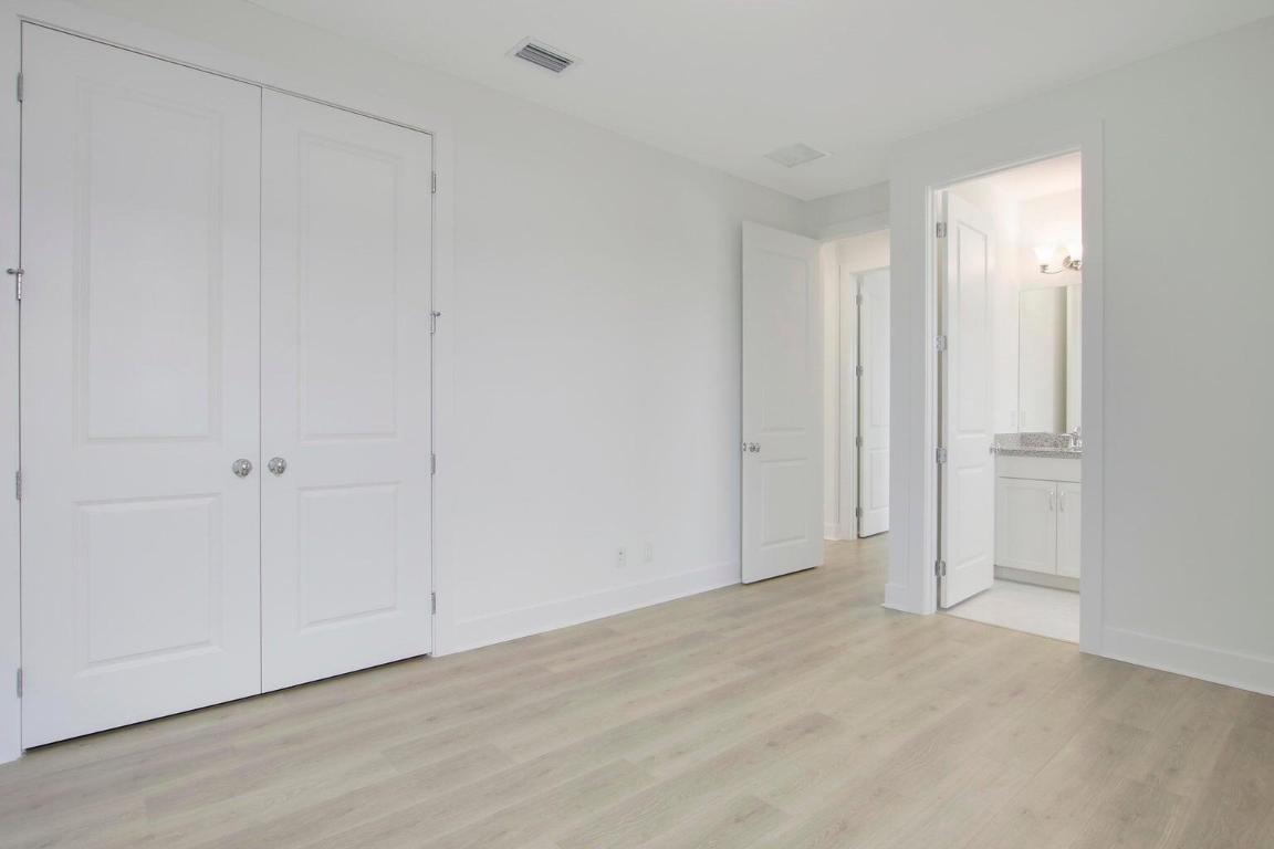13479 Artisan Circle