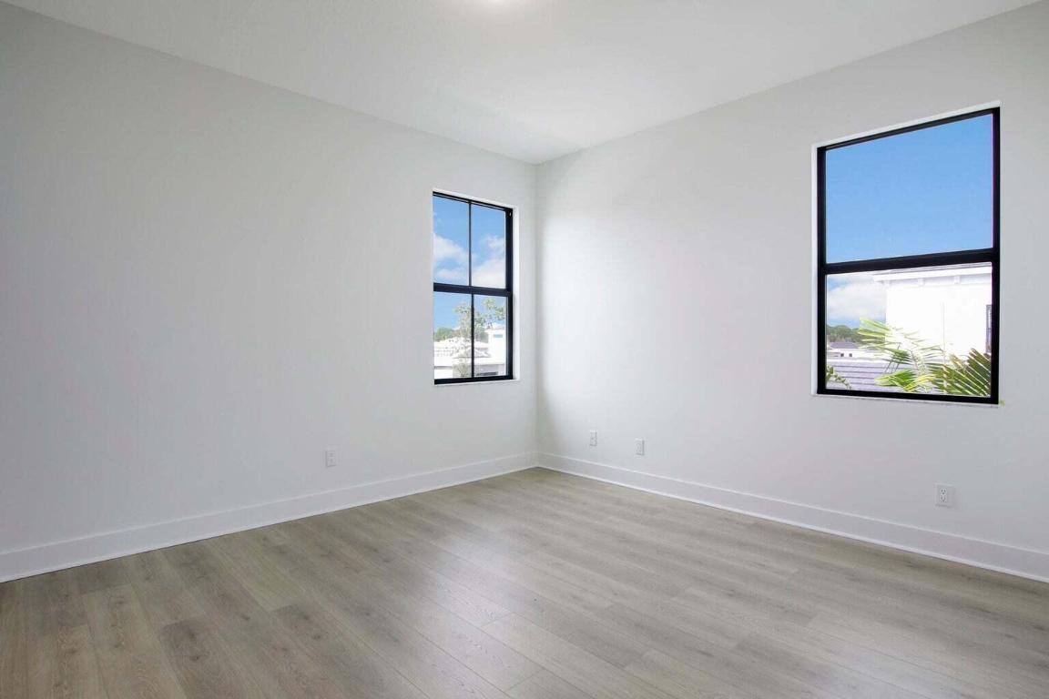 13479 Artisan Circle
