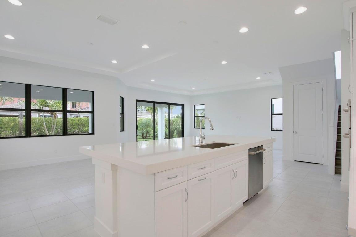 13479 Artisan Circle
