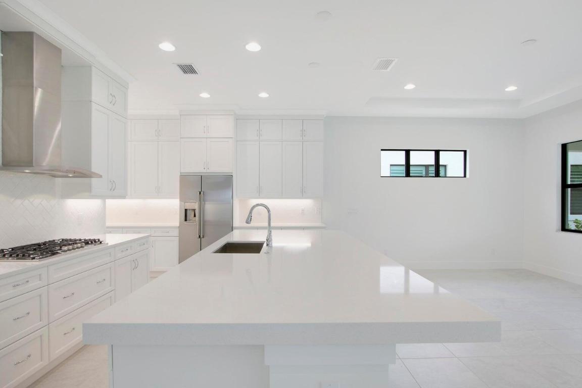 13479 Artisan Circle