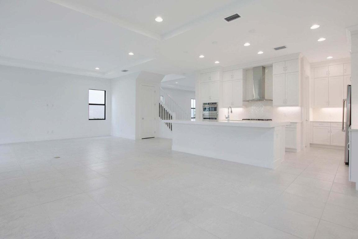 13479 Artisan Circle