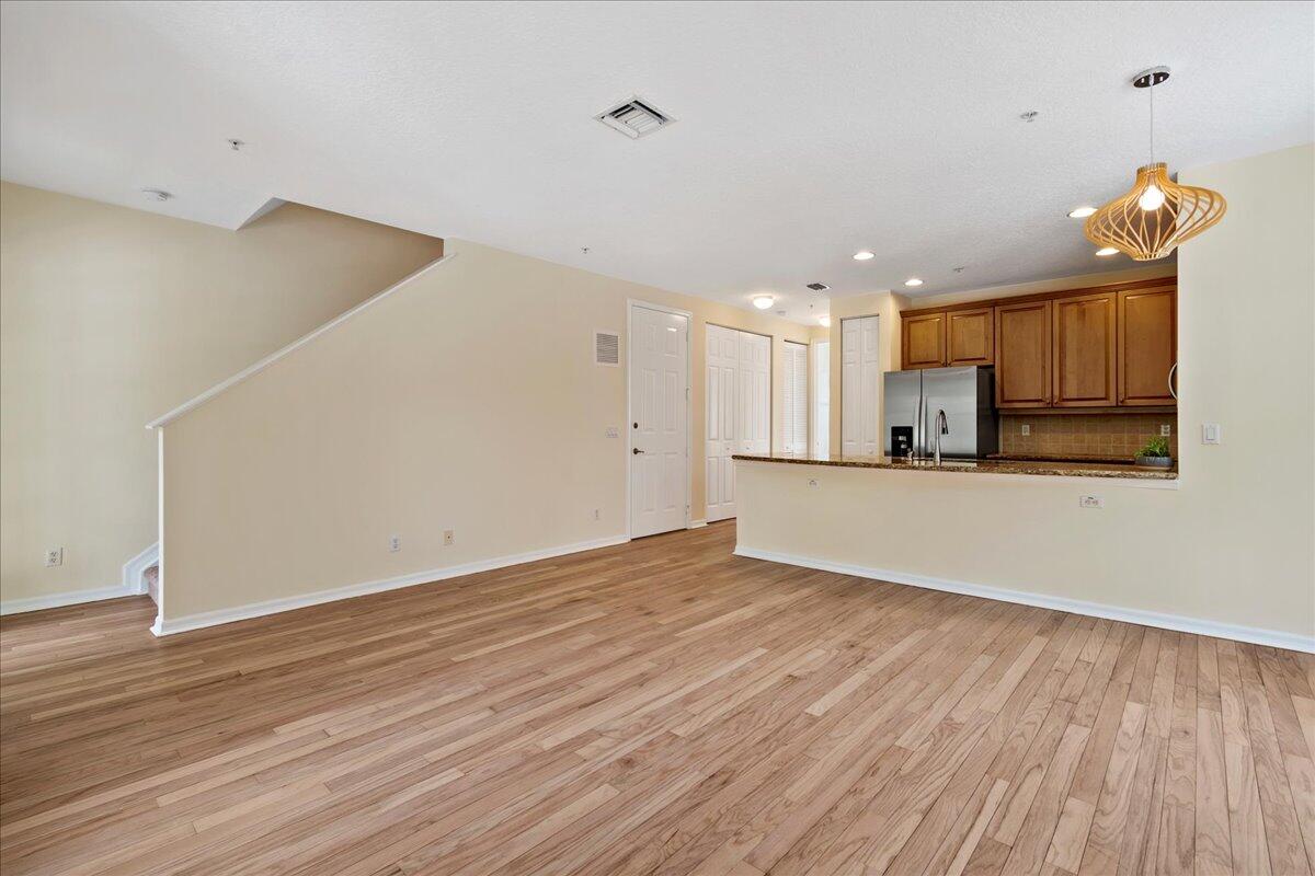 1598 Grande Cull Way