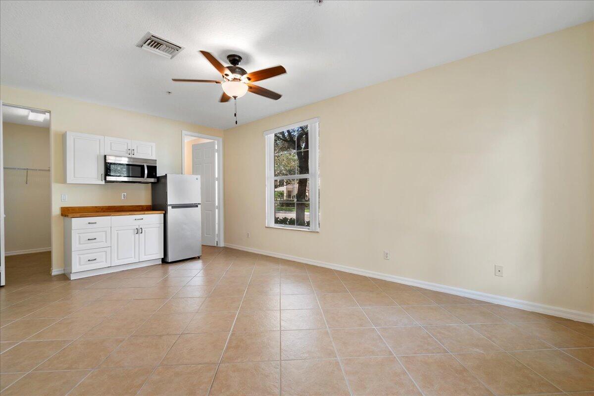1598 Grande Cull Way