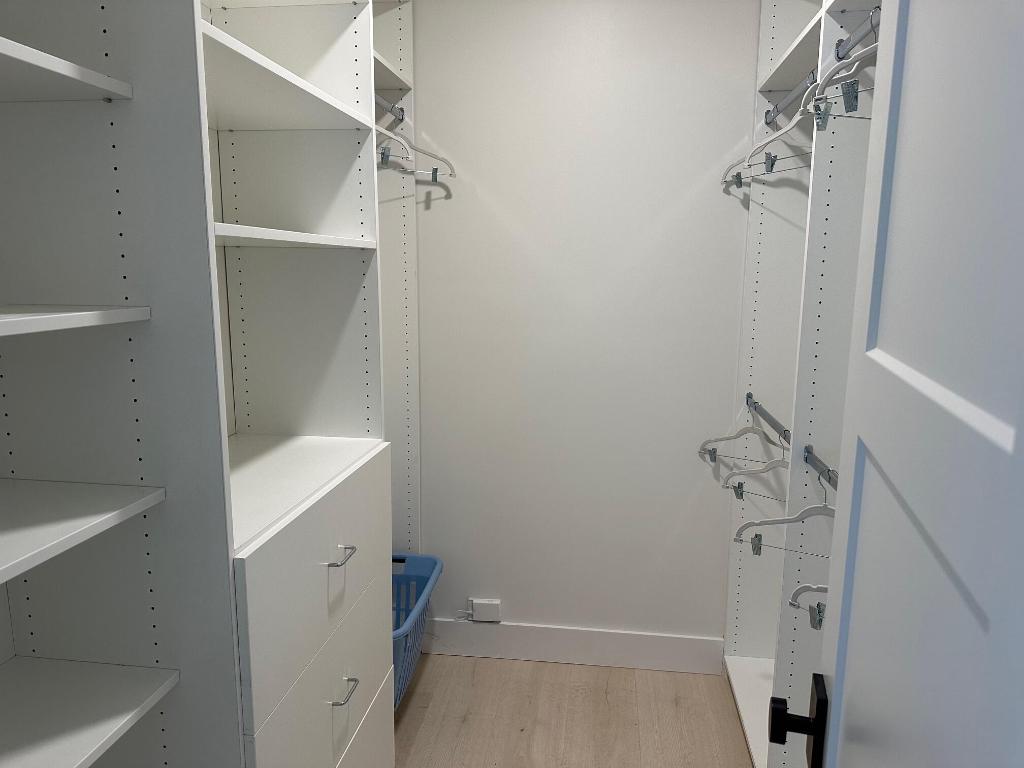 200 Intracoastal Place 507