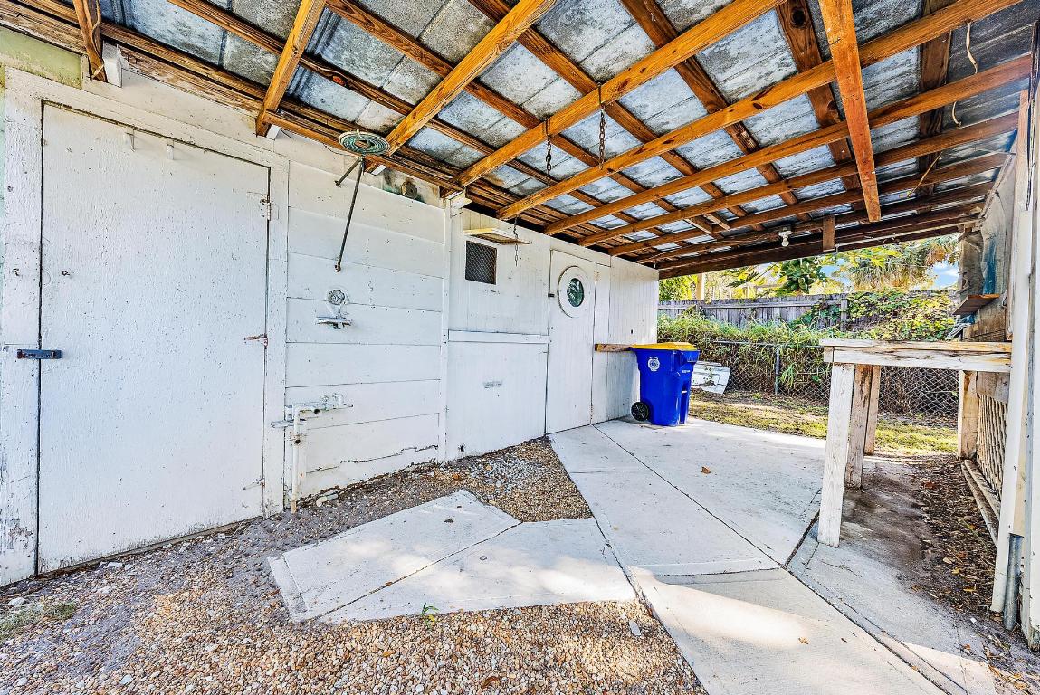 2287 NE Patrician Street