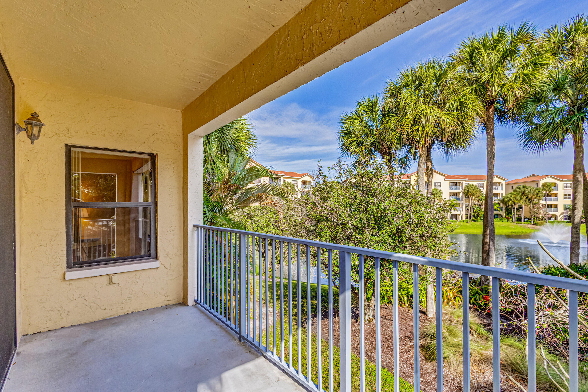 300 Uno Lago Drive 205