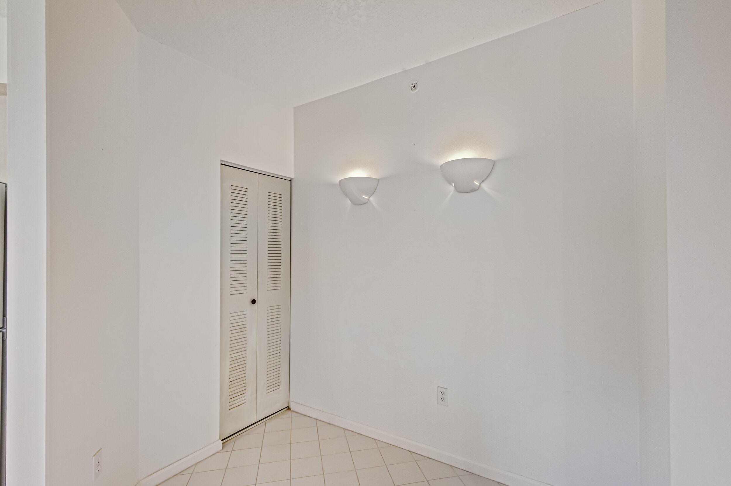 300 Uno Lago Drive 205