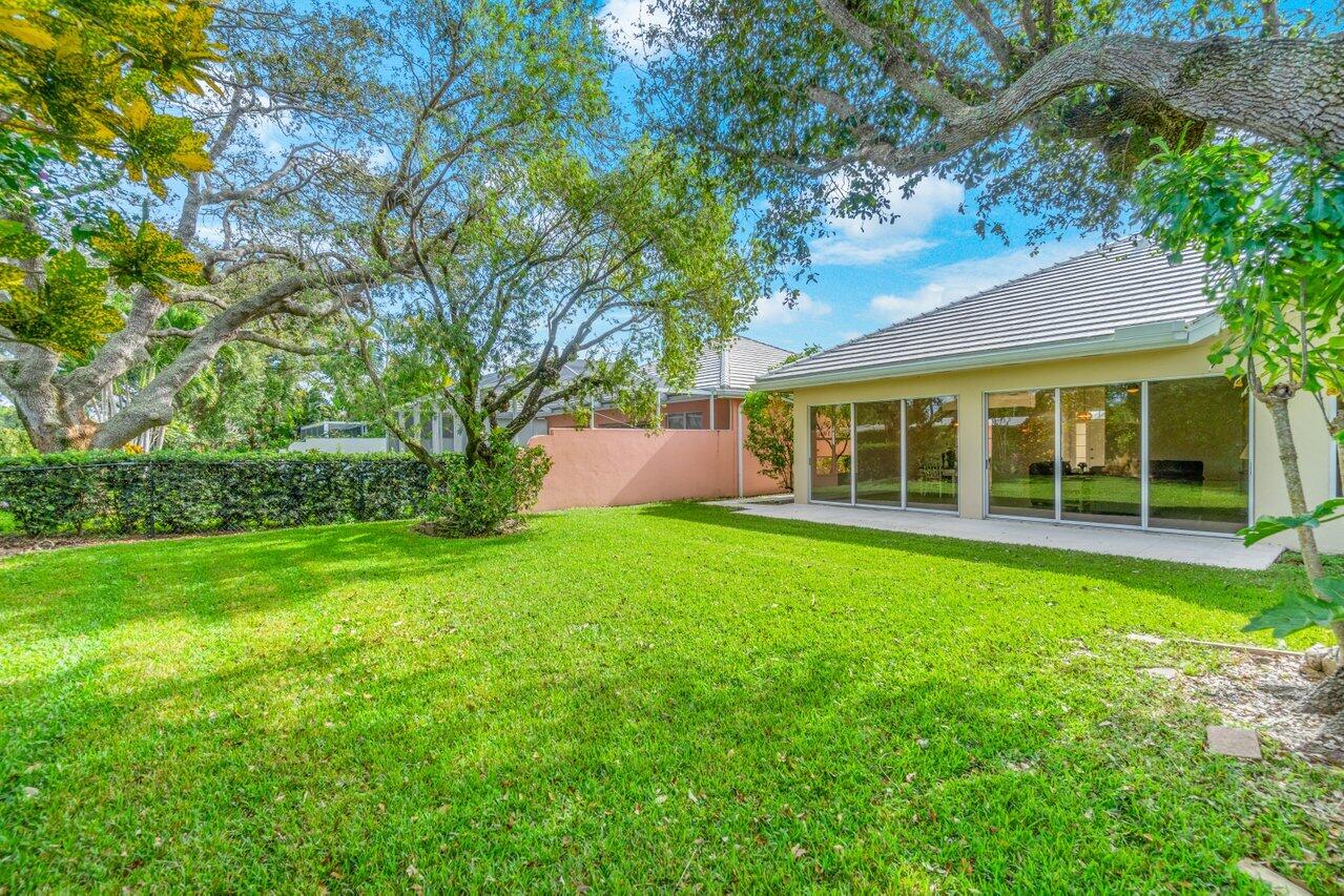 8719 Wakefield Drive, Palm Beach Gardens