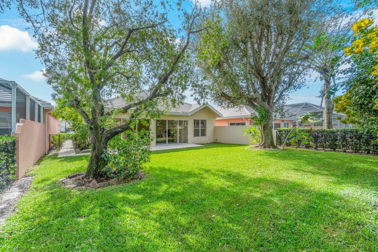 8719 Wakefield Drive, Palm Beach Gardens
