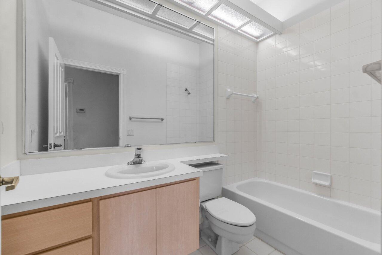 8719 Wakefield Drive, Palm Beach Gardens